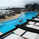 Апартамент Oasis Resort&spa 2 Лозенец