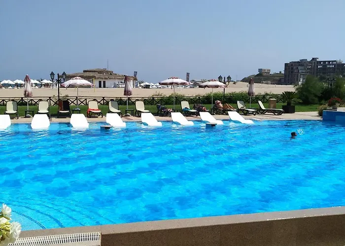 Oasis Resort&spa 2 شقة لوزينيتس